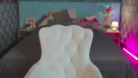 baby_sunsh1ne_ online show from 9, 6, 2026