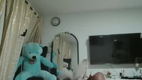 baddestslut001 online show from 28, 4, 2026