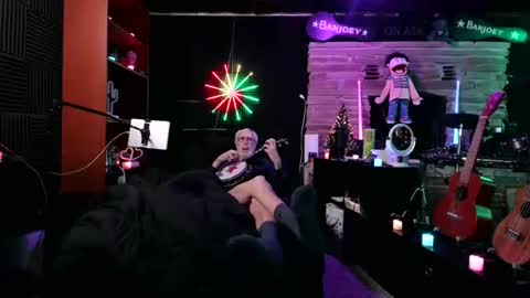 BANJOEY online show from 26, 5, 2026