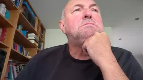 Snapshot of bartvel chatting on 13, 5, 2026 bartvel online show from 13, 5, 2026