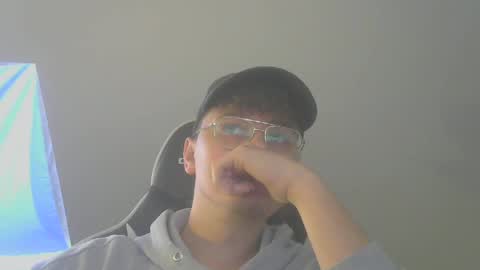 Snapshot of bastiiii94 chatting on 12, 1, 2025 Bastian online show from 12, 1, 2025