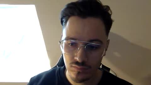 Snapshot of bastiiii94 chatting on 17, 4, 2026 Bastian online show from 17, 4, 2026