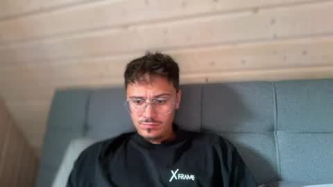 Snapshot of bastiiii94 chatting on 8, 7, 2026 Bastian online show from 8, 7, 2026