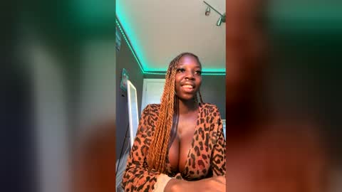 baylee_nicole18 online show from 8, 6, 2026