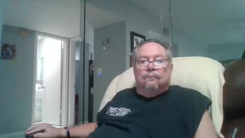 Single Grandpa in Florida. Love to C2C and have Fun Privately online show from 6, 10, 2025