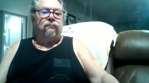 Single Grandpa in Florida. Love to C2C and have Fun Privately online show from 22, 6, 2026