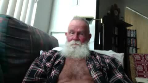 beardbushy online show from 18, 6, 2026