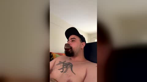 Snapshot of beartsmkr chatting on 6, 1, 2026 beartsmkr online show from 6, 1, 2026