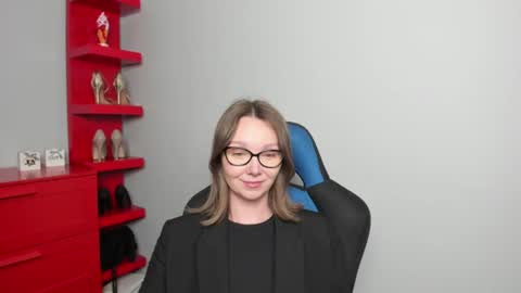Zoe online show from 19, 6, 2026