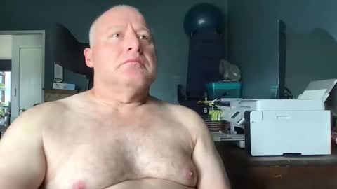 Snapshot of beckster040 chatting on 2, 5, 2026 beckster online show from 2, 5, 2026