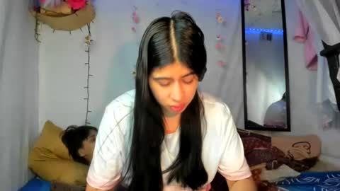 modelo independiente online show from 14, 6, 2026