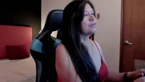 Snapshot of bella_velvet_ chatting on 1, 6, 2026 Vianeth online show from 1, 6, 2026