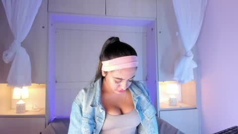  Bella  online show from 14, 6, 2026