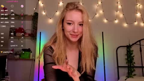 Hi Im NikaComing back online on Monday 3 online show from 10, 6, 2026