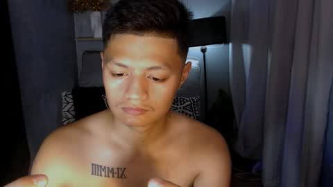 bhillrhey121103 online show from 26, 4, 2026