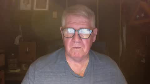 Snapshot of bigbeerdrinker1 chatting on 22, 4, 2026 bigbeerdrinker online show from 22, 4, 2026