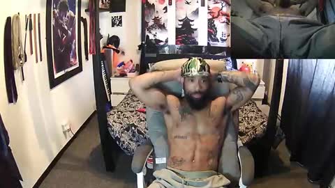 Snapshot of bigtawkz chatting on 22, 10, 2025 bigtawkz online show from 22, 10, 2025