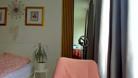 Nicole online show from 13, 6, 2026