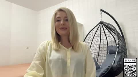 blondie_xoxoxo online show from 22, 6, 2026