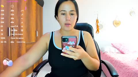 sofia  online show from 16, 1, 2025