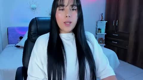 sofia  online show from 19, 6, 2026