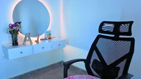 Im Annie online show from 16, 6, 2026