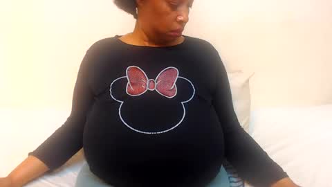 Snapshot of boobyqueen24 chatting on 18, 6, 2026 boobyqueen online show from 18, 6, 2026