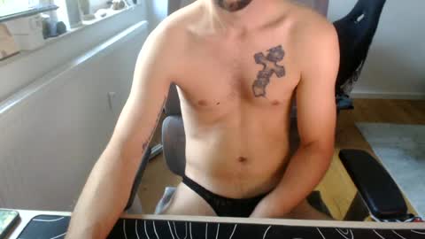 boy_t0y89 online show from 12, 7, 2026