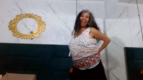 BRENDA VELASQUEZ online show from 12, 6, 2026