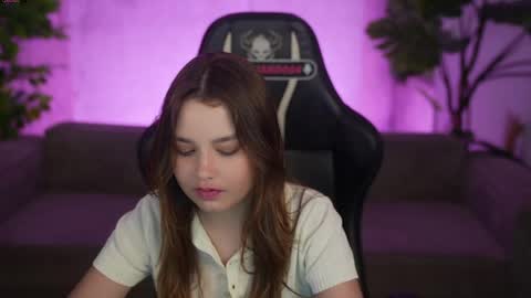 Diamonds Girls online show from 4, 6, 2026