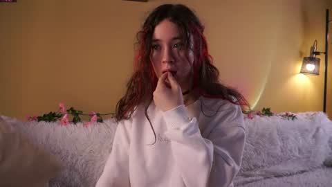 Lina online show from 4, 7, 2026