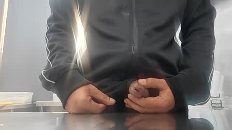 brownskinbull1 online show from 22, 6, 2026