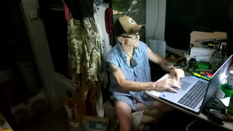 Steve... aka SkinnieDippin aka TimberTramp online show from 16, 6, 2026