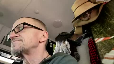 Steve... aka SkinnieDippin aka TimberTramp online show from 21, 6, 2026