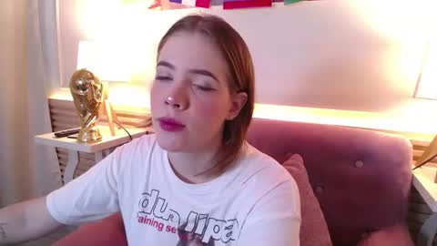 Snapshot of bunnyleahxxx chatting on 15, 6, 2026 ANASTASIA online show from 15, 6, 2026