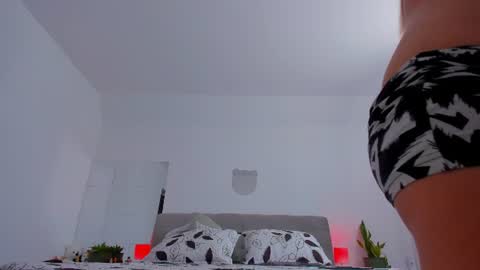 Larisa online show from 28, 6, 2026