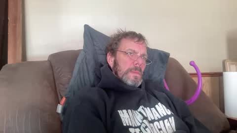 Snapshot of bushbeautician chatting on 11, 1, 2025 bushbeautician online show from 11, 1, 2025