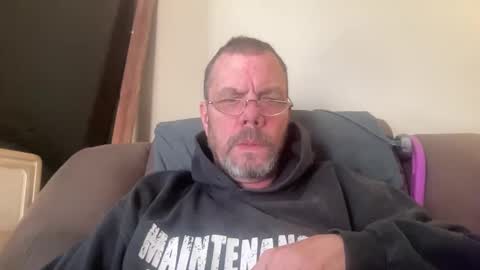 Snapshot of bushbeautician chatting on 2, 2, 2025 bushbeautician online show from 2, 2, 2025