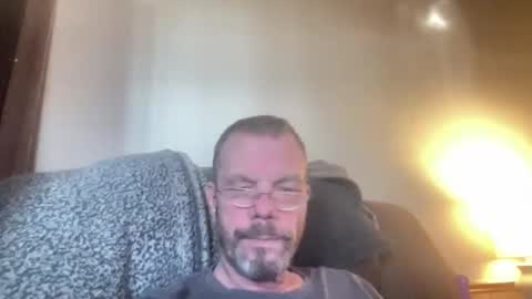 Snapshot of bushbeautician chatting on 3, 2, 2025 bushbeautician online show from 3, 2, 2025