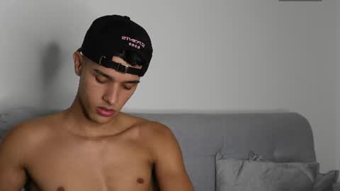 Buster independent model online show from 18, 6, 2026