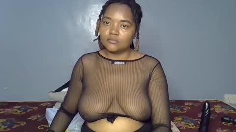 busty kenzi online show from 11, 6, 2026