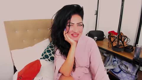 CamileEyes online show from 9, 12, 2024