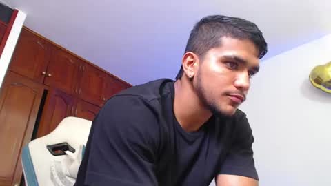 camilo_contre21 online show from 21, 6, 2026
