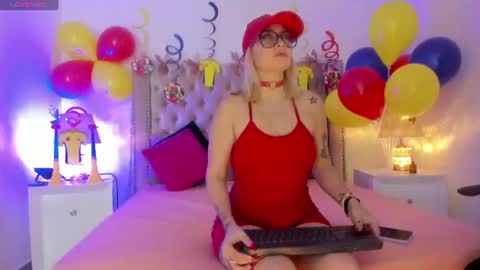 Candie  online show from 14, 6, 2026