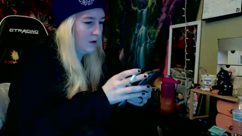 Candi online show from 8, 6, 2026