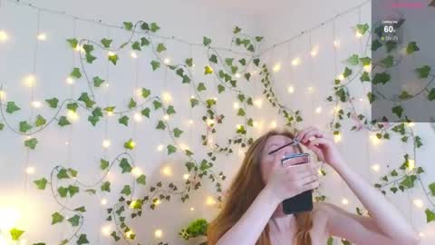 candy_flosse online show from 11, 6, 2026