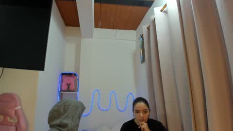 candy_kitty7343 online show from 18, 6, 2026