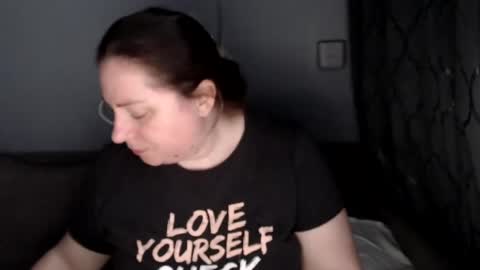 Laura online show from 18, 6, 2026