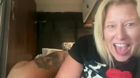 carebear5719 online show from 19, 6, 2026