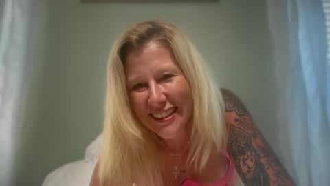 carebear5719 online show from 24, 6, 2026